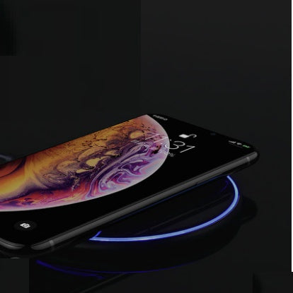 15W Wireless Fast Charger With USB Cable and Instructions