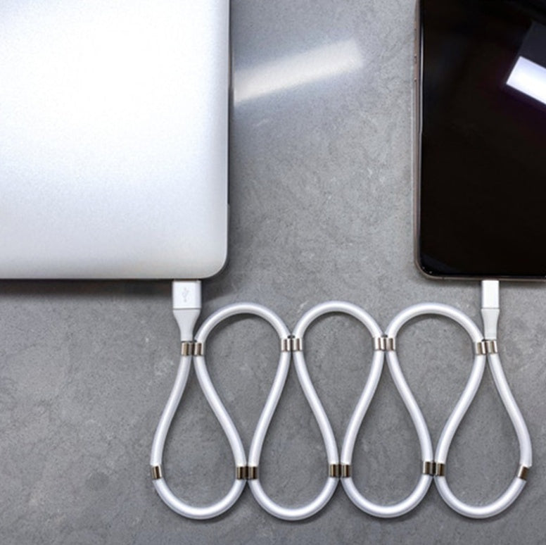 Magnetic Fast?Charging Data Cable With Multiple Connector Options