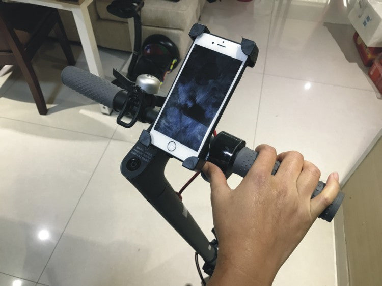 Universal Bicycle Phone Navigation Holder With Secure Mounting Design