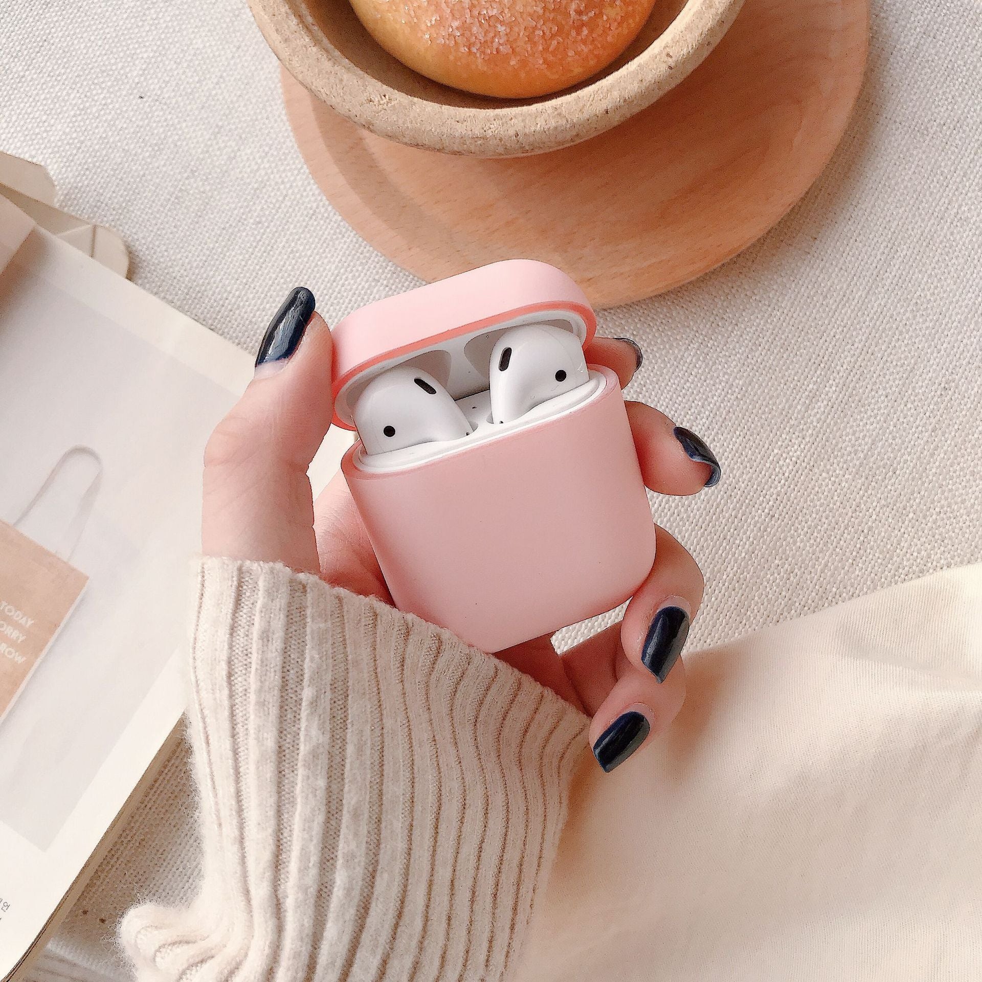 Wireless Bluetooth Earbud Charging Case Protective Cover With Clip