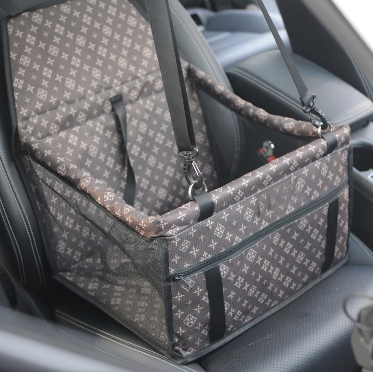 Waterproof Dog Car Carrier Seat For Long Journeys