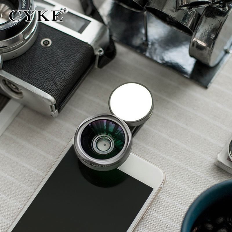 Wide?Angle Mobile Lens With Colorful Light Effects For Selfies