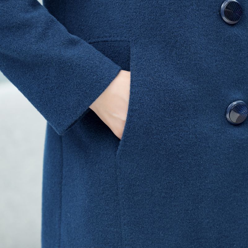 Mid Length Chenille Coat With Soft Stretch For Everyday Warmth