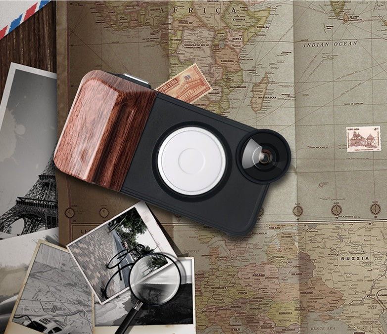Phone Case With Built?In Fill Light And Clip?On Lens Support