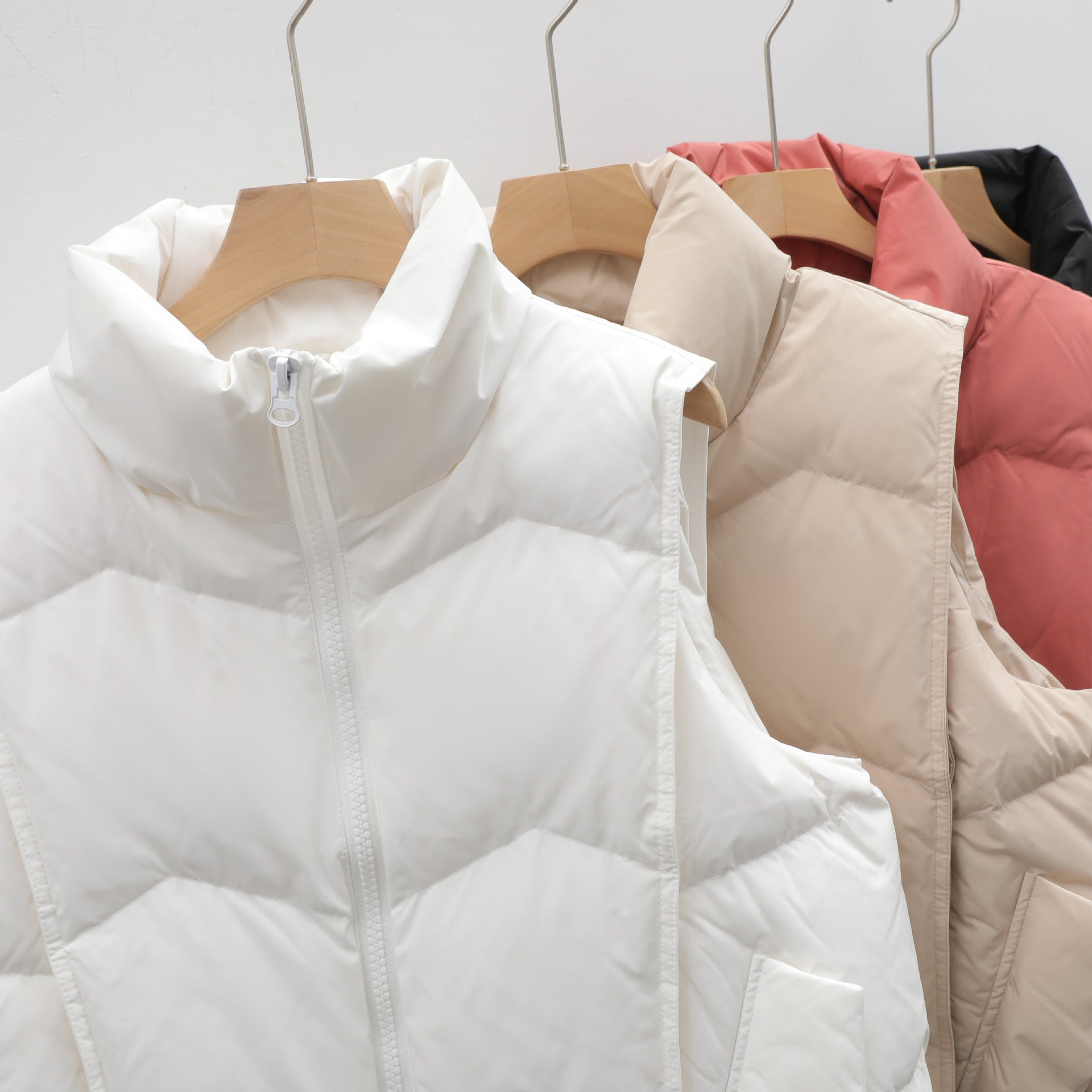 Women's Simple Short Down Vest Lightweight Layering Piece