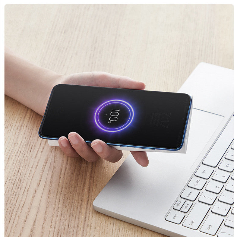 High?Capacity Fast?Charging Power Bank With Rugged Plastic Shell