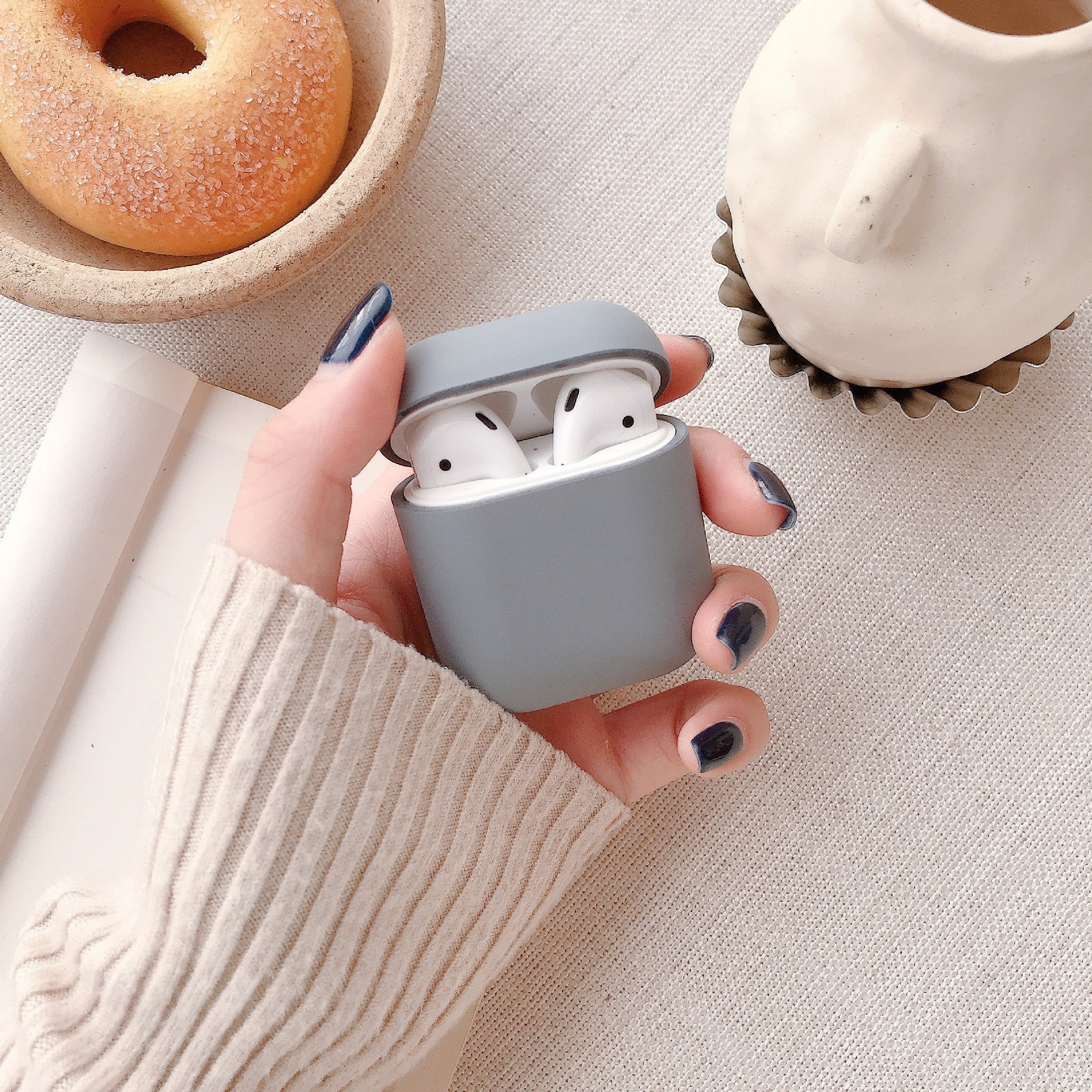 Wireless Bluetooth Earbud Charging Case Protective Cover With Clip