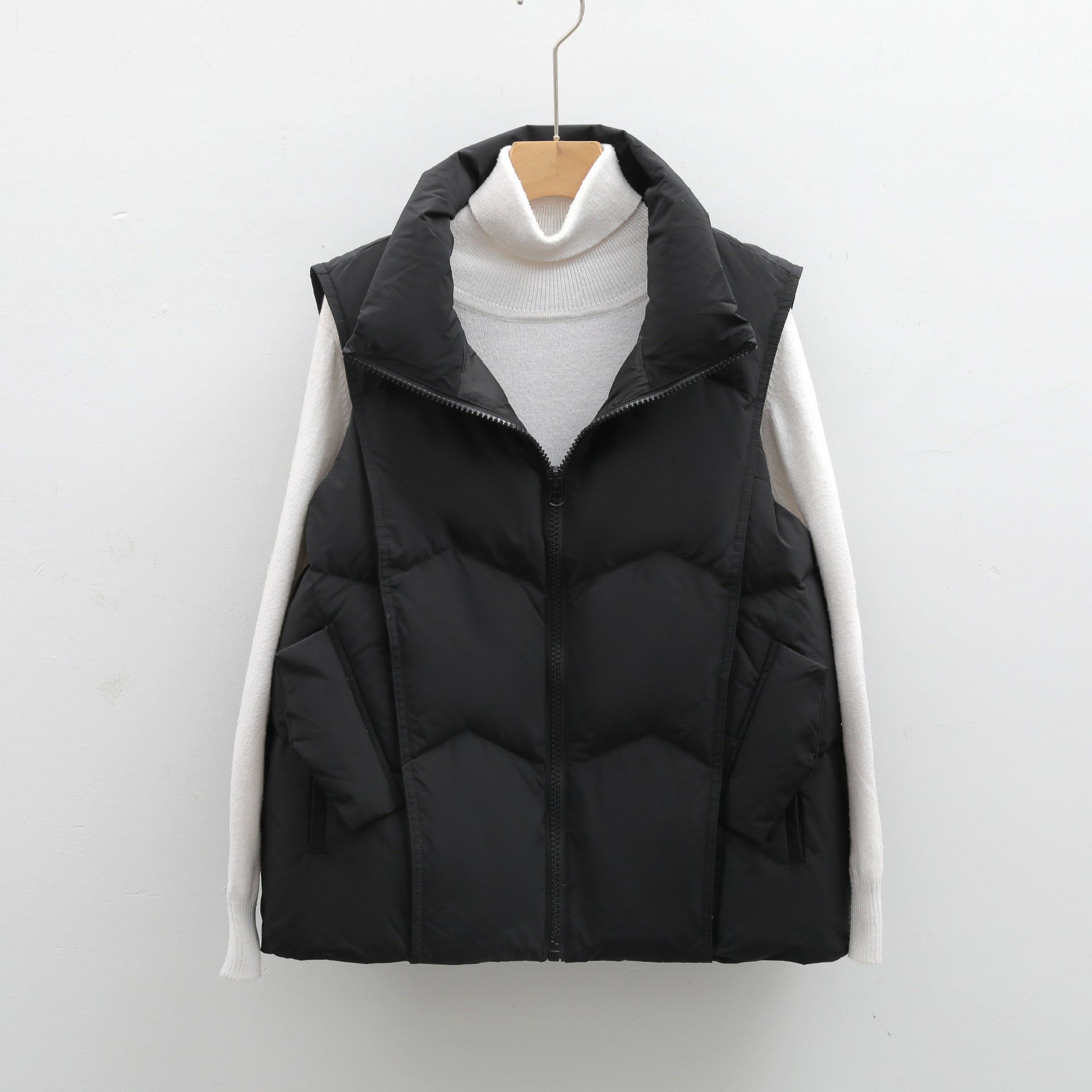Women's Simple Short Down Vest Lightweight Layering Piece