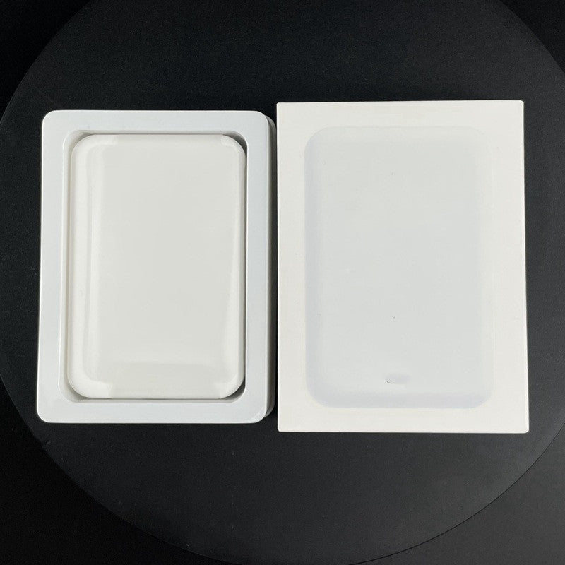 5000mAh Magnetic Wireless Charger With Portable PVC Shell