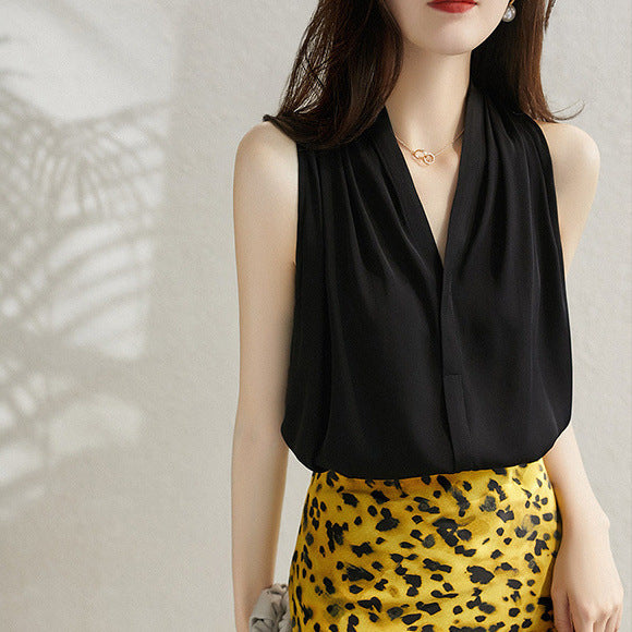 Women's Elegant Halter Neck Smooth Satin Camisole With Loose Fit