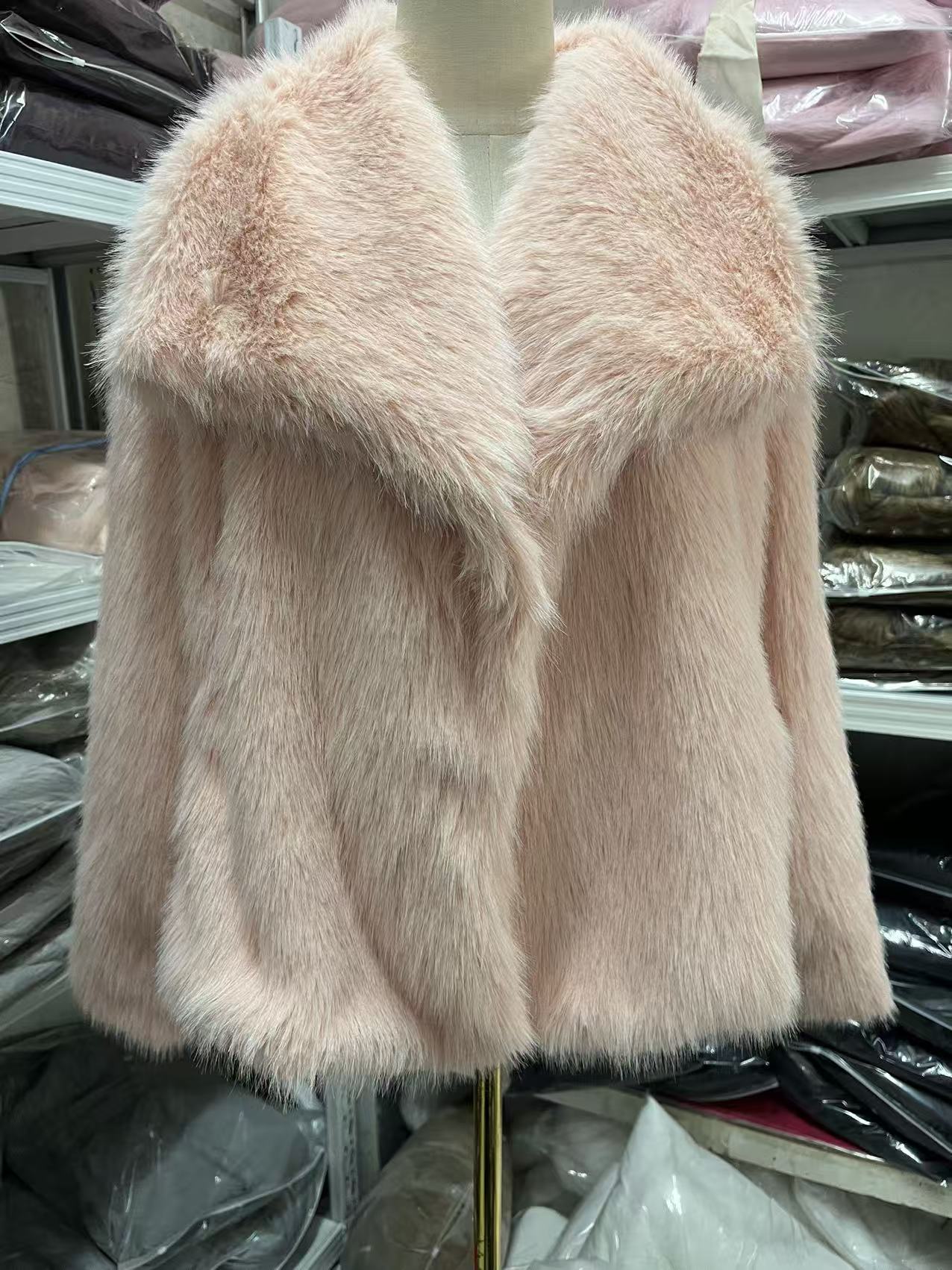 Versatile Solid-Color Long Sleeve Coat With Faux Fur Collar Options