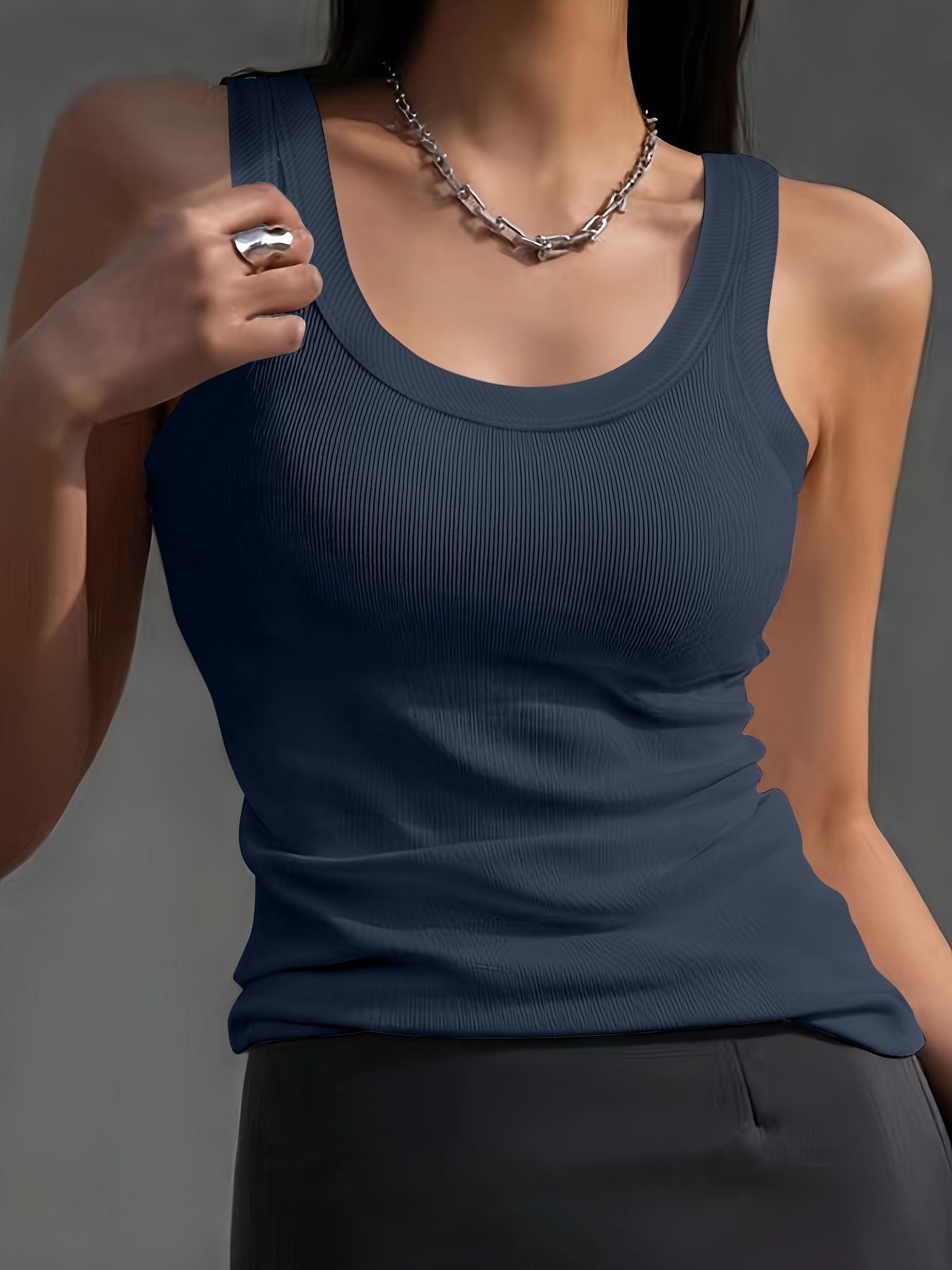 Versatile Round Neck Sleeveless Lightweight Top For Everyday Outfits