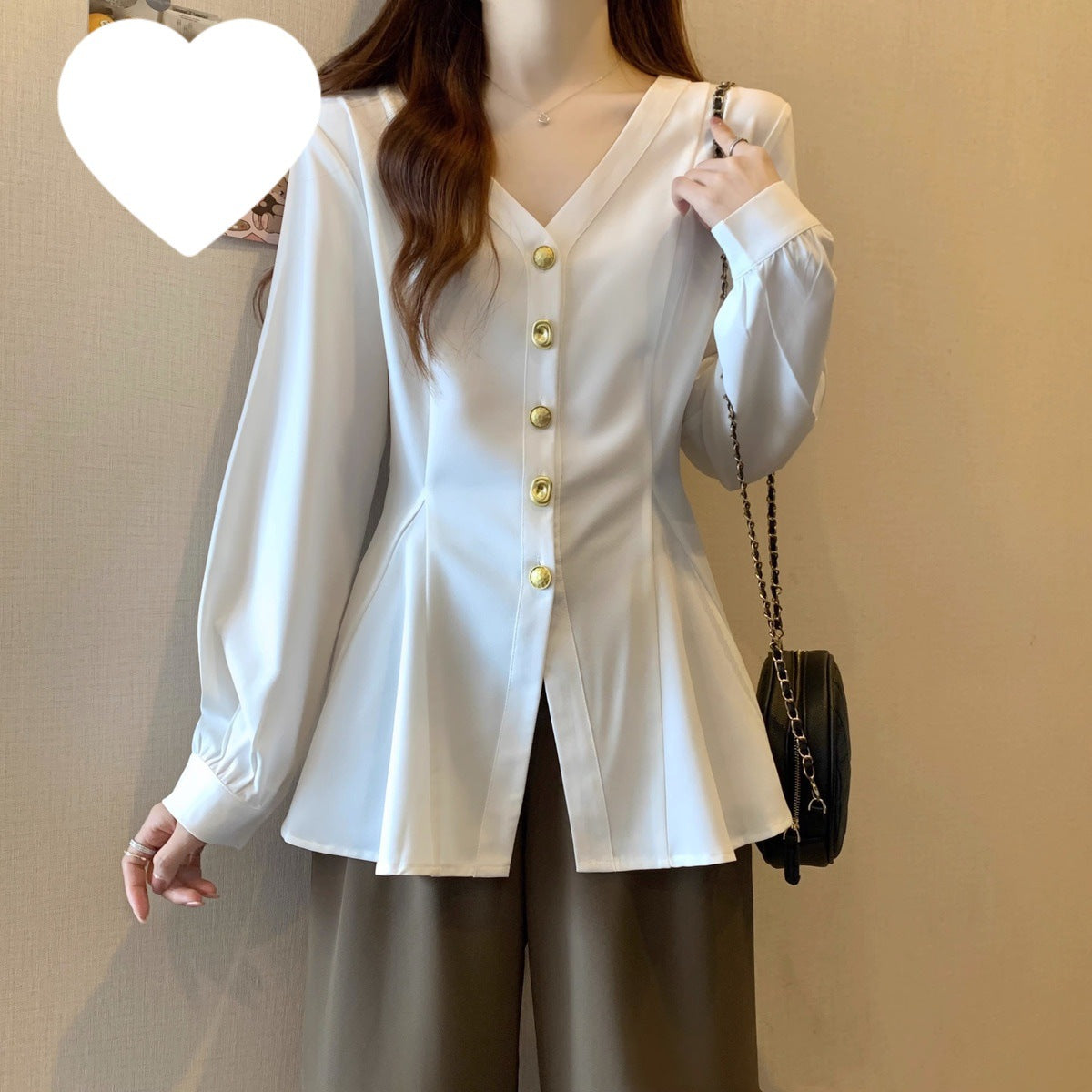 Women's Elegant Mulberry Silk Button-Down Sleeveless Commuter Shirt