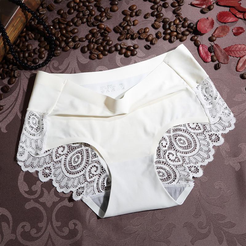 Lacy Bum Smooth Feel Hipster Panty-White-Theone Apparel